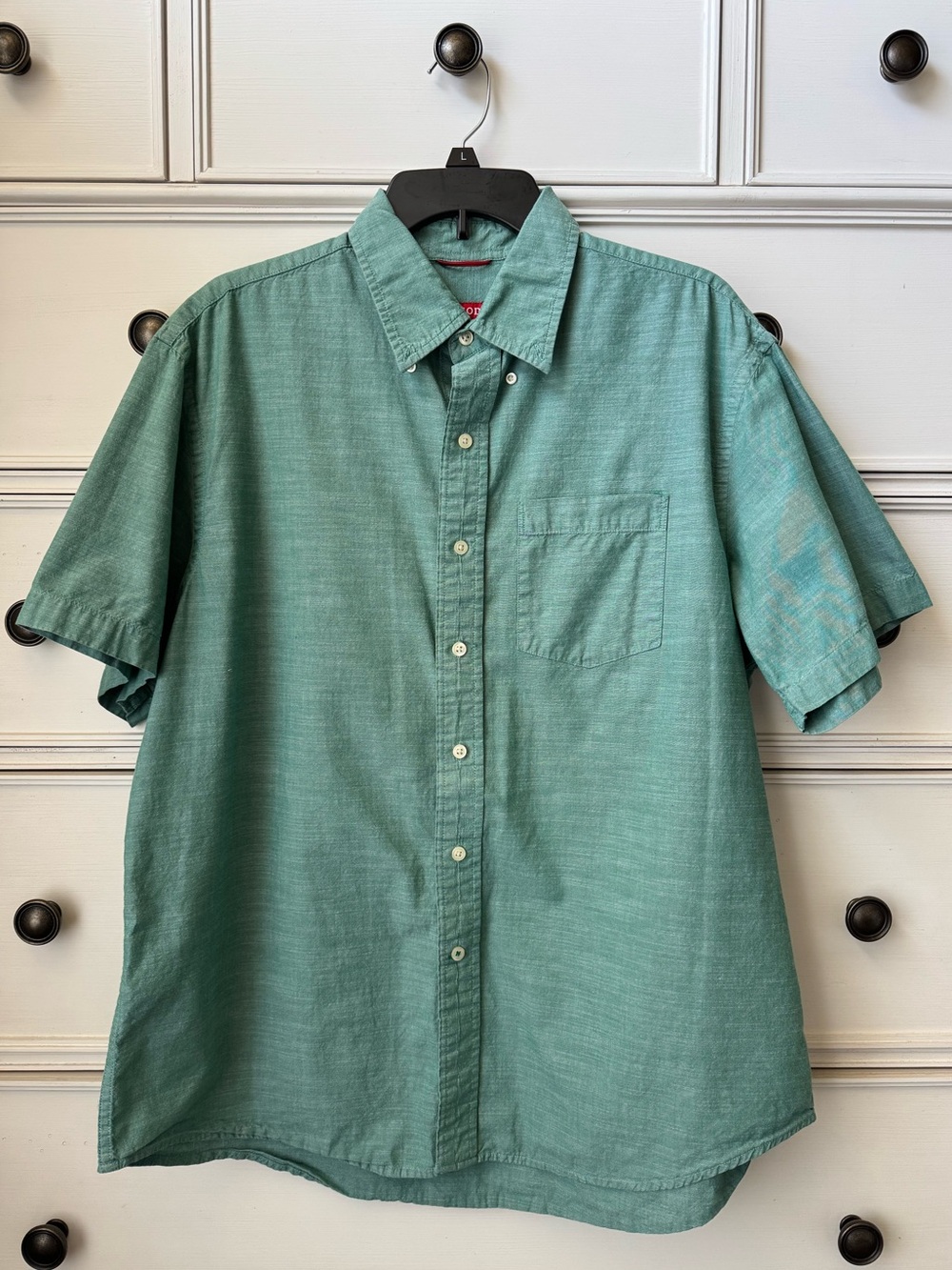 Izod Men's Short-Sleeve Button-Down Shirt